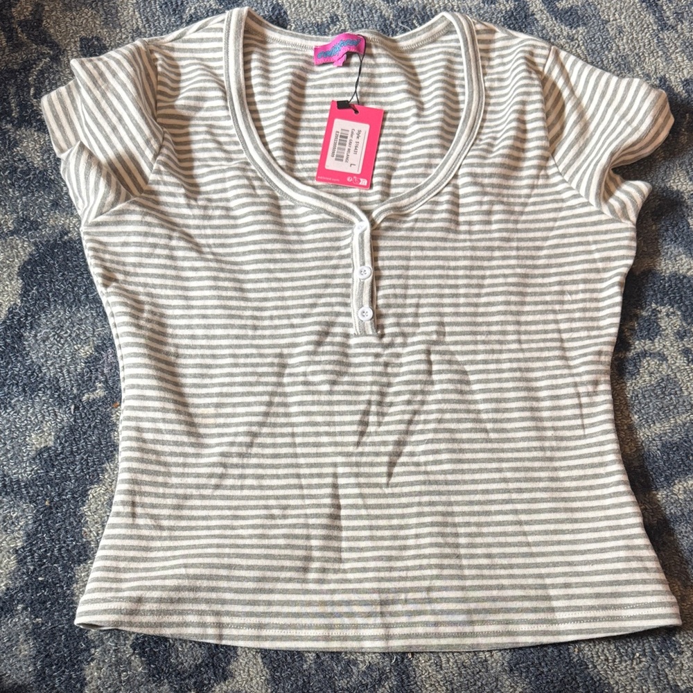 Edikted Kady Striped Henley T-Shirt